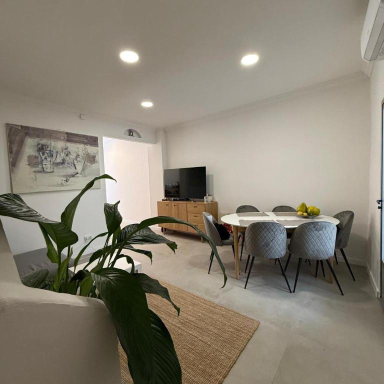 Large New House with Terraces and Air Conditioning - Casa de 6 dormitorios - 1