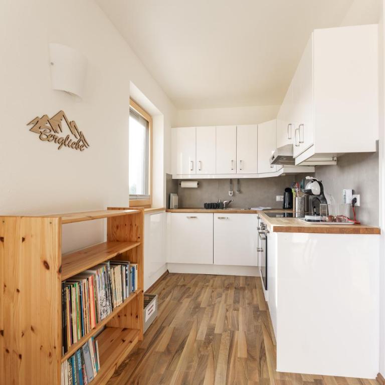 Austrian Alpine Apartments - Apartment mit 2 Schlafzimmern und Aussicht - 7