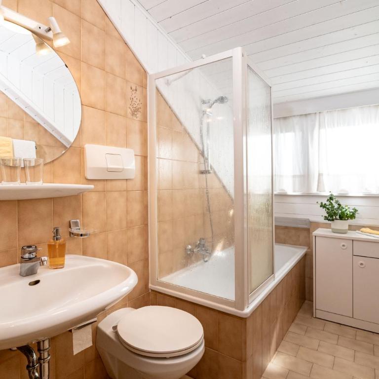Residence Lärchenhäusl - Two-Bedroom Apartment with Terrace - 2