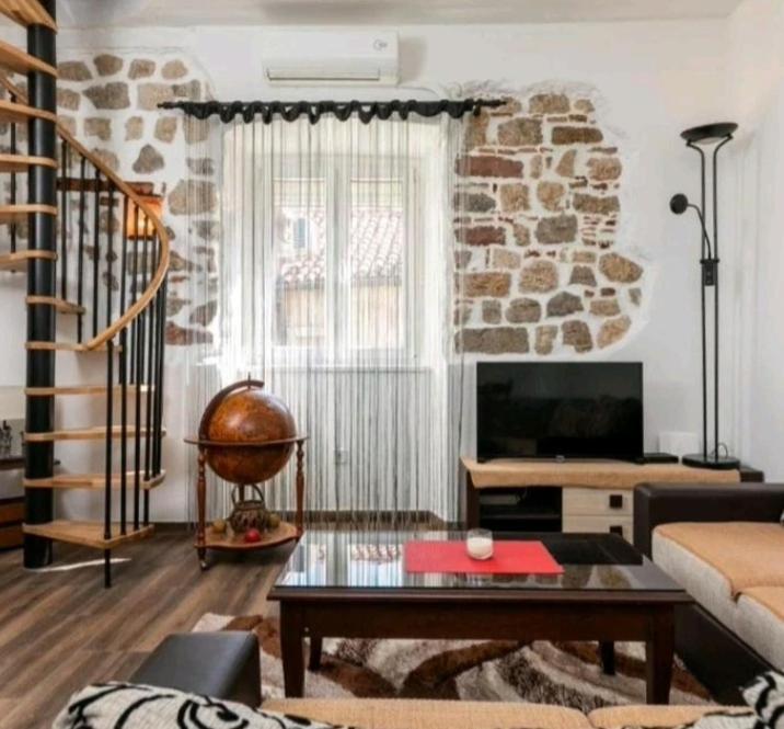 Step to Kotor Bay Old Town - Dupleks Apartman - 9