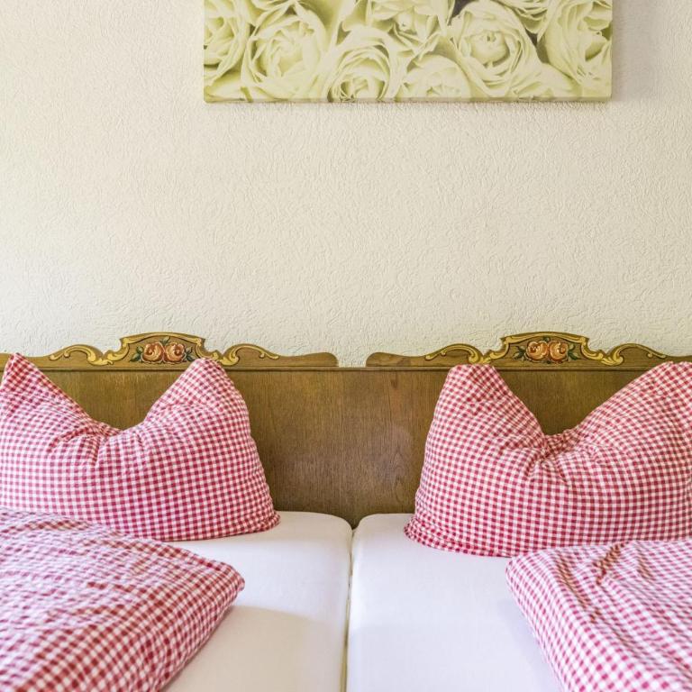 Pension Lex - Dreibettzimmer mit Bergblick - 1