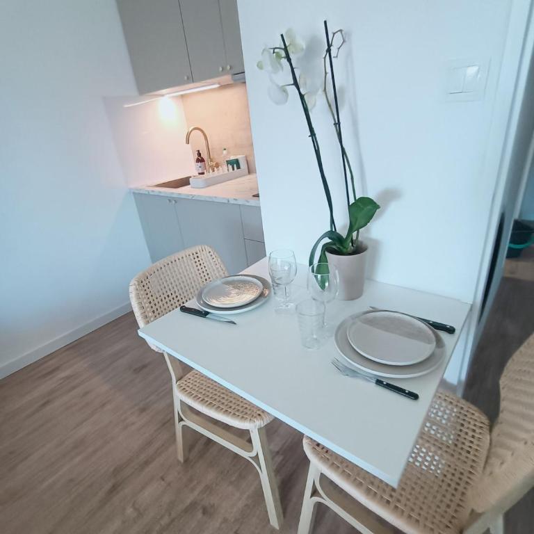 Studio Azur Sanary - central et cosy - One-Bedroom Apartment - 8