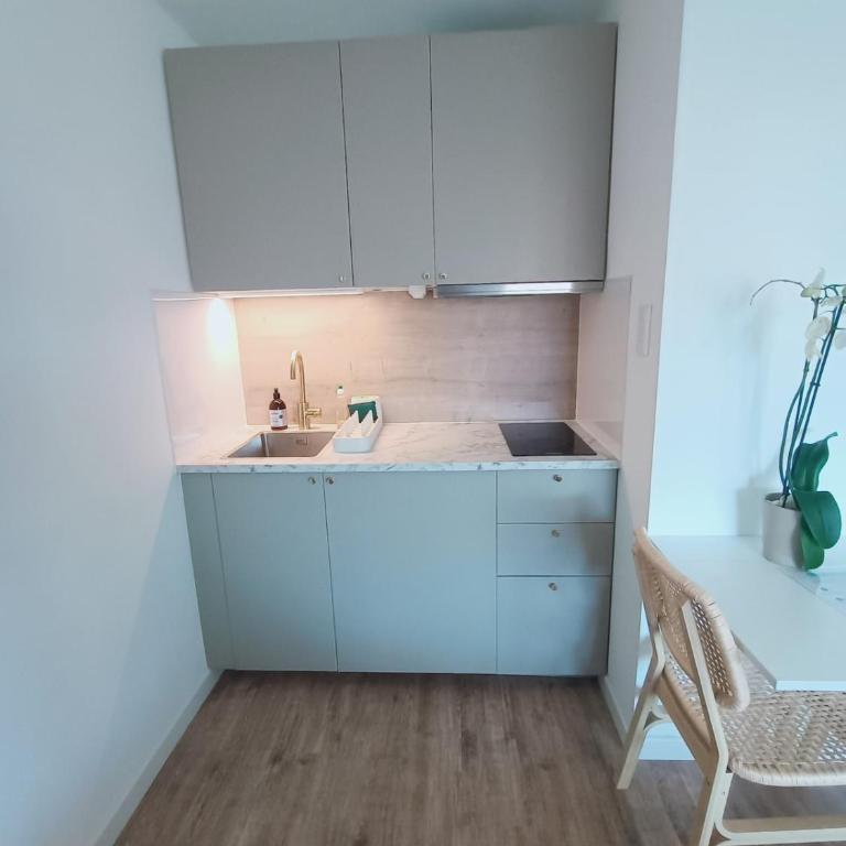 Studio Azur Sanary - central et cosy - One-Bedroom Apartment - 16