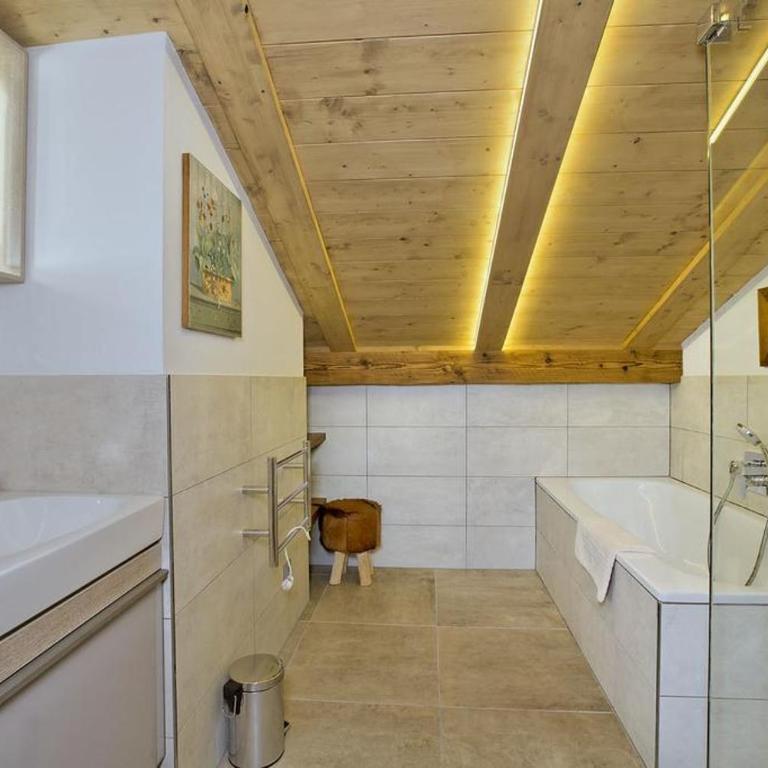 Pure Hinterthal Top A7 - Apartment mit 4 Schlafzimmern und einem Balkon - 16