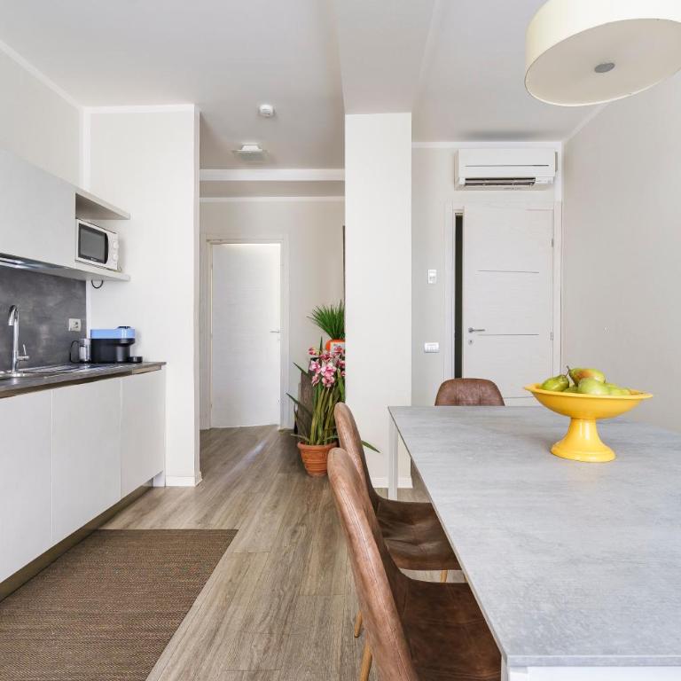 Corso Second Floor - Appartamento con 2 Camere da Letto - 10