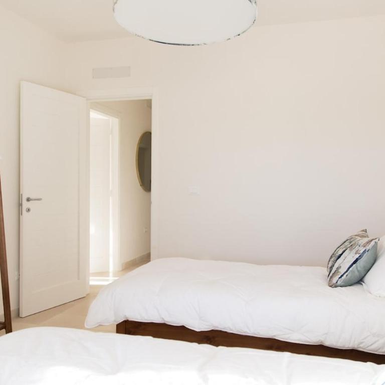 Designer Villa with 4 bedrooms Stunning Views in Puglia - Villa - 13