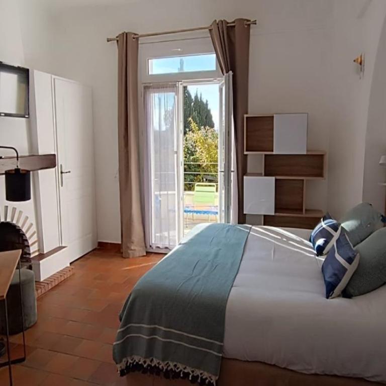 Hôtel La Petite Bohème - Chambre Lit Queen-Size Deluxe - 9