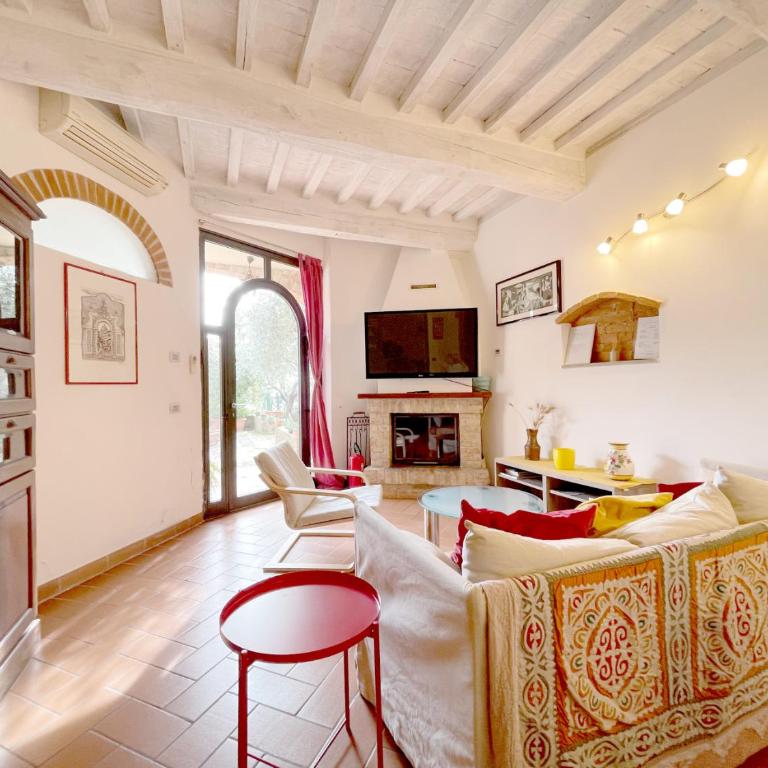 Appartamento con Piscina e Giardino a Siena - Two-Bedroom Apartment - 2
