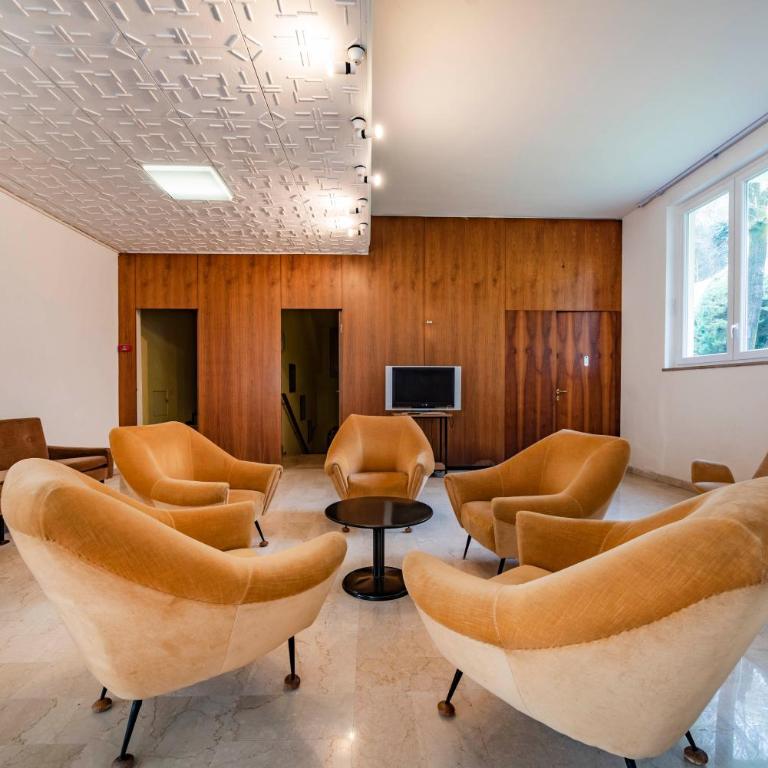 Casa Manuela - Euroresidence Garda vicino al Lago - Monolocale Familiare - 24