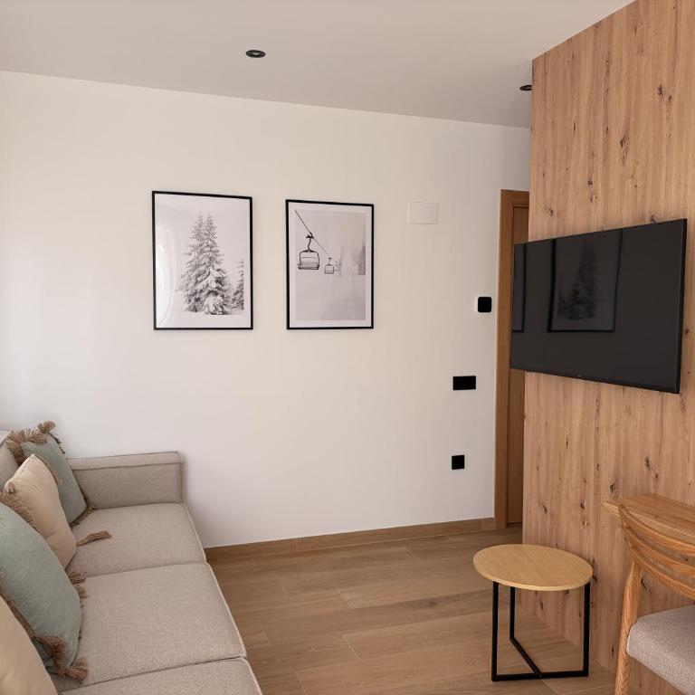 Apartamentos St.Anton Suites Benasque - Apartamento con terraza - 16