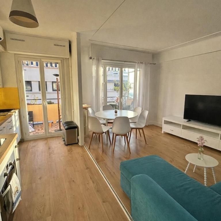 Beautiful 1-room apartment, south-facing, beach and train station 15 minutes away on foot - Appartement 2 Chambres - 1
