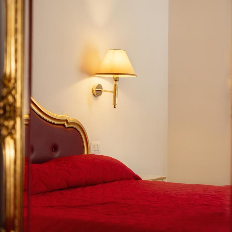 Guest House ai Tre Ponti - Camera Matrimoniale con Bagno Privato - 4