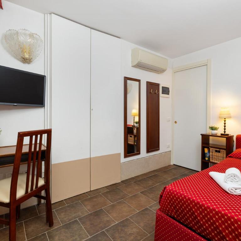 Guest House ai Tre Ponti - Camera Singola con Bagno Privato - 3