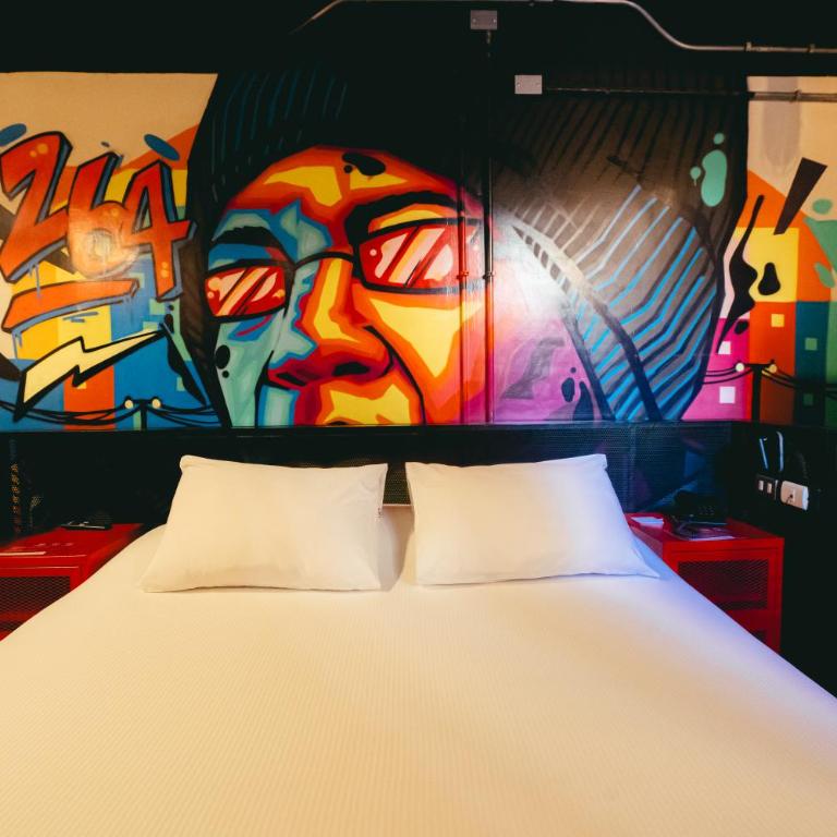 LOFT Hotel by Sommelier Hoteles - Deluxe Room - 3