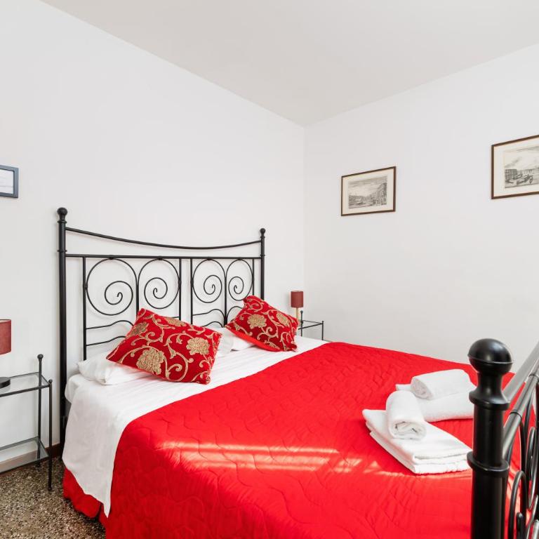 Tre Ponti Guest House Terrace - Camera Matrimoniale Standard con Bagno in Comune - 2