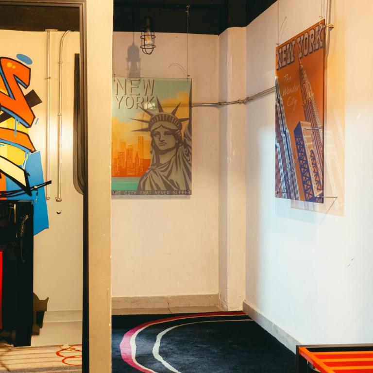 LOFT Hotel by Sommelier Hoteles - Deluxe Room - 5