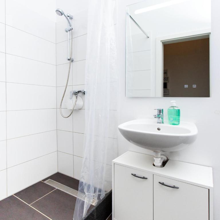 City Prestige Apartment - One-Bedroom Apartment - 9