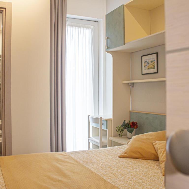 Hotel Sandra - Camera Matrimoniale Economy - 5