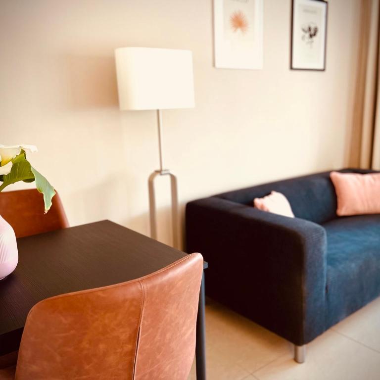 Valparaíso Apartments Flamingo - One-Bedroom Apartment with Pool View - 5