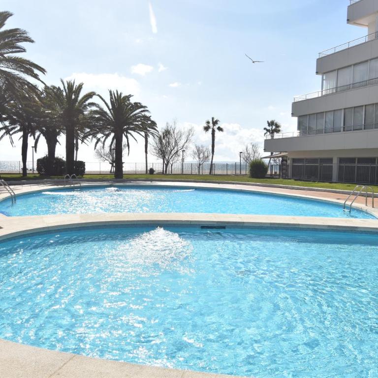 RNET - RHC 2113 Roses Holiday Center - Two-Bedroom Apartment - 37