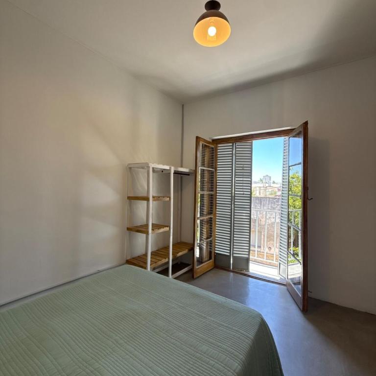 A pasos del centro y costanera - Amplio con patio - Apartamento de 1 dormitorio con vistas a la ciudad - 18