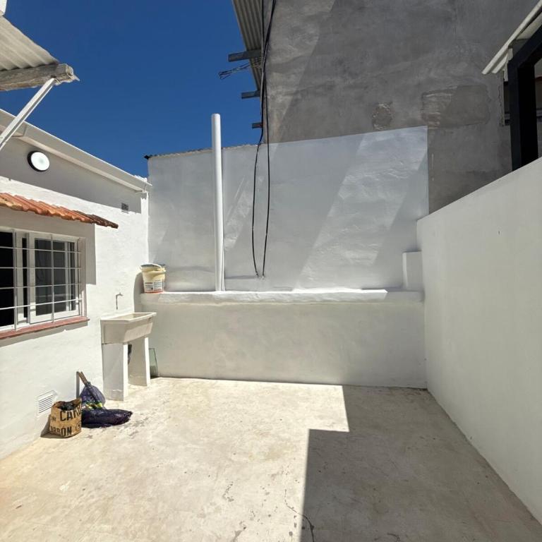 A pasos del centro y costanera - Amplio con patio - Apartamento de 1 dormitorio con vistas a la ciudad - 17