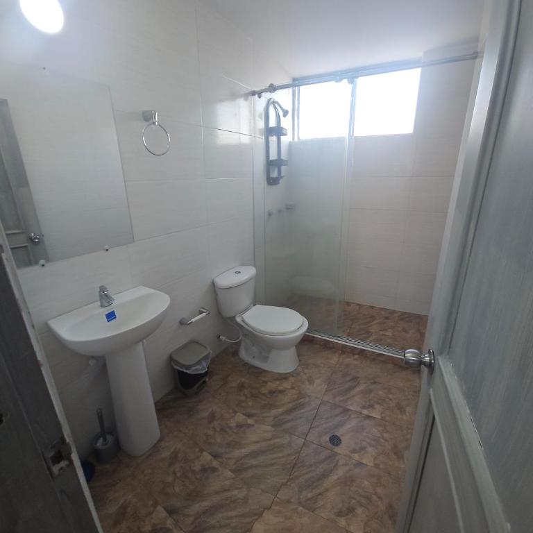 EDIFICIO DINERS El Rodadero Apto1503 - Apartamento de 2 dormitorios con vistas parciales al océano - 2