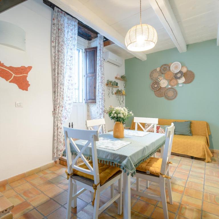 La Gorgone Ortigia Apartments - Appartamento su 2 Livelli con 1 Camera da Letto e Balcone - 10