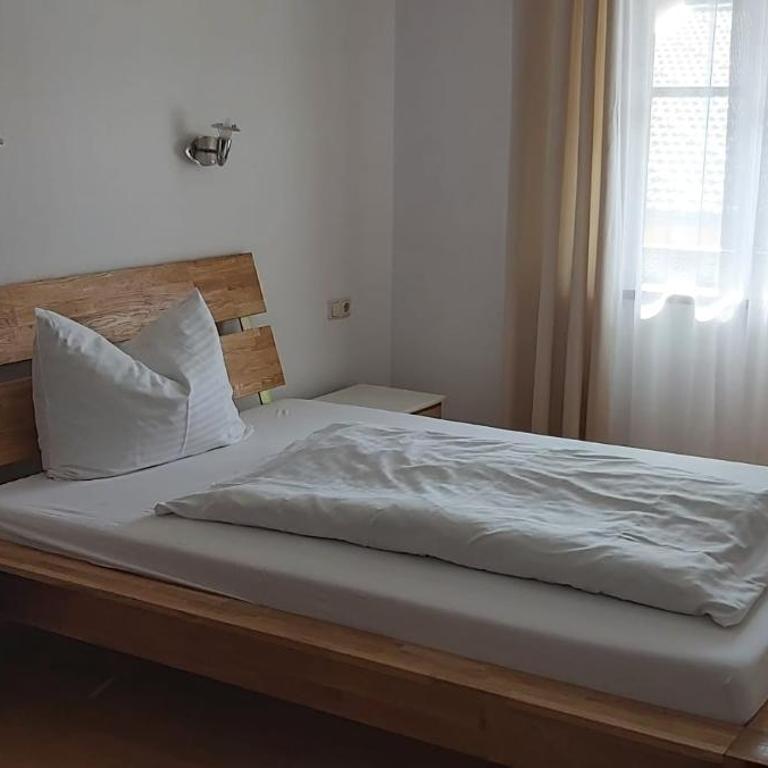 Pension Post - Sistrans - Einzelzimmer mit Dusche - 3