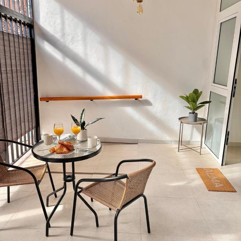 URBAN HOME CENTER - alma - One-Bedroom Apartment - 22