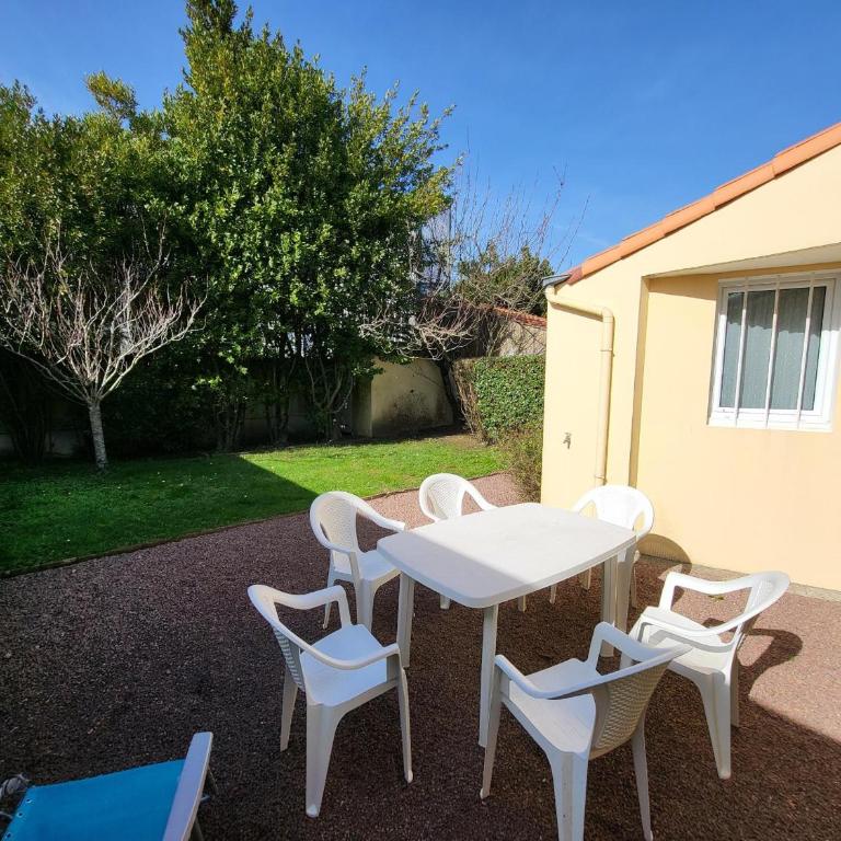 Charmant T3 avec Jardin Clos à 700m de la Plage et Commerces - FR-1-92-768 - Maison de Vacances (4 Adultes) - 13