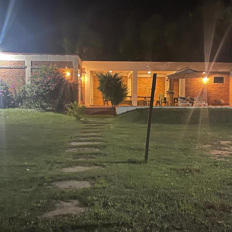 Casa Quinta en Atyra - Casa de 3 dormitorios - 1
