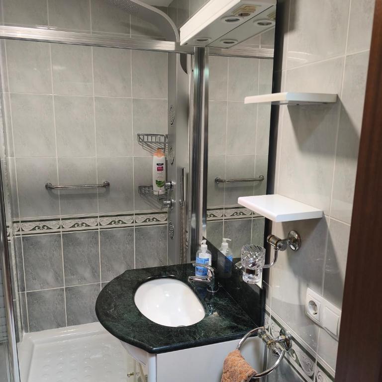 Piso Céntrico Nati Con Parking Incluído - Apartamento de 3 dormitorios - 3