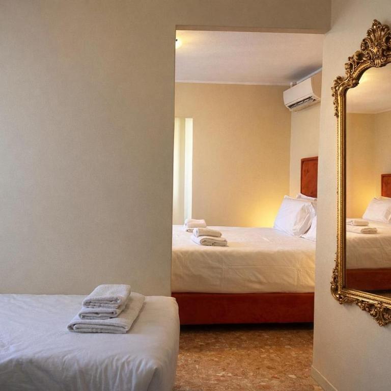 Boboli Living - Triple Room - 12