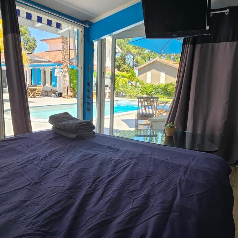 Maison avec piscine proche océan - Four-Bedroom House - 12