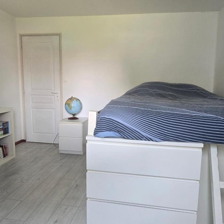 Maison avec piscine proche océan - Four-Bedroom House - 25