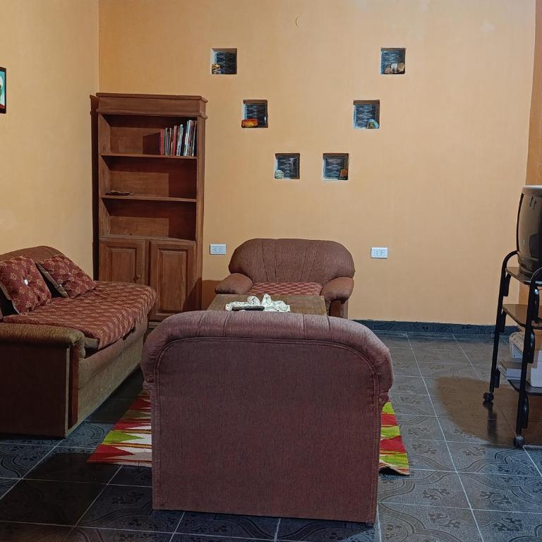 Alojamiento Familiar El Milagro - Apartamento de 3 dormitorios con vistas a las montañas - 2