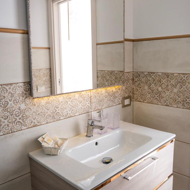 Tomasi House - Appartamento con 1 Camera da Letto - 9