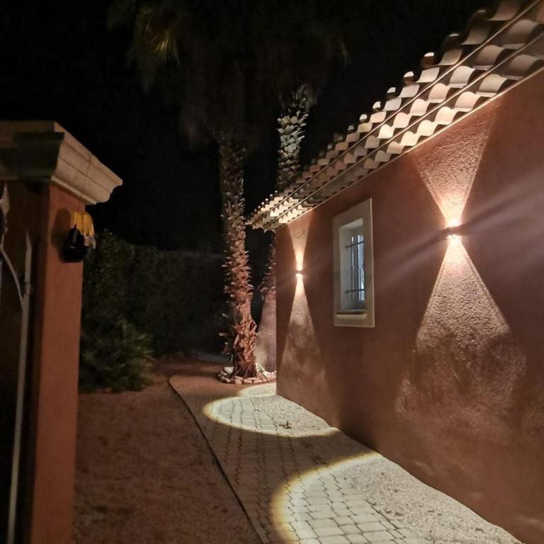 Superbe villa avec piscine privée à Fréjus - FR-1-466A-56 - Villa - 26