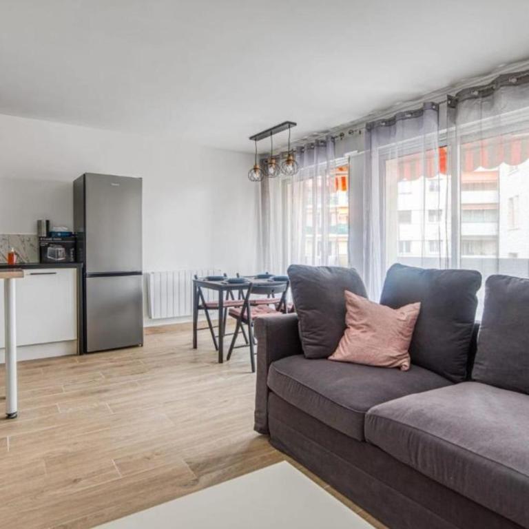 Bright apartment with a view in Antibes - Apartment - 2