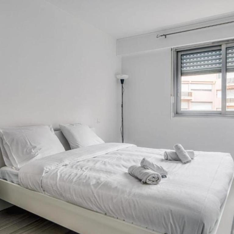 Bright apartment with a view in Antibes - Apartment - 5