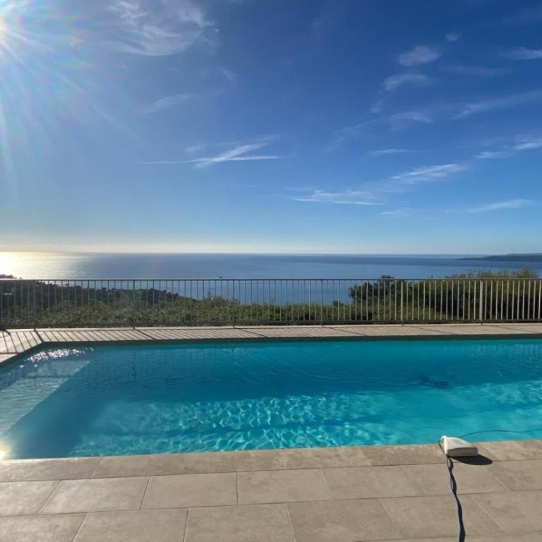 Villa Crystal River, piscine privée & vue mer sur Golfe de Saint Tropez - Villa - Vue sur Mer - 2