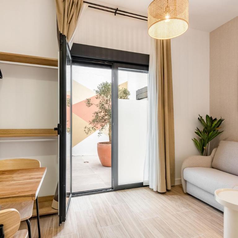 The Madrid Studios by Charming - Family Studio - 4