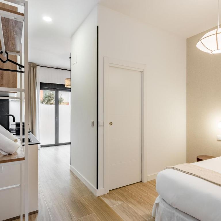 The Madrid Studios by Charming - Family Studio - 21