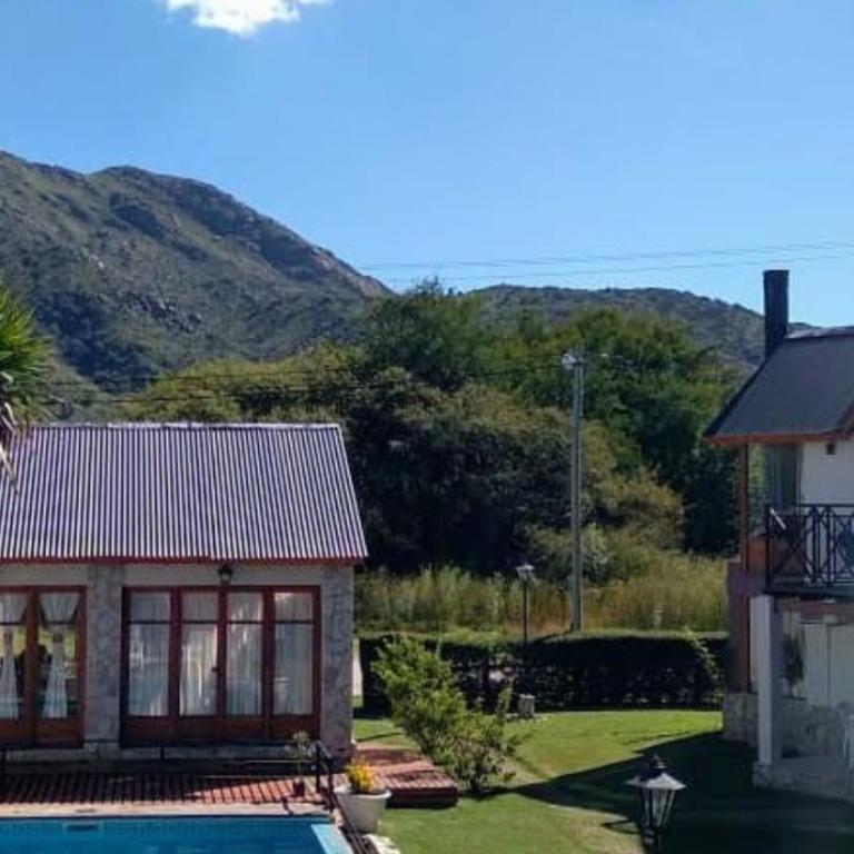 Complejo de cabañas Ayres del Lago Potrero Funes - Chalet de 2 dormitorios - 9
