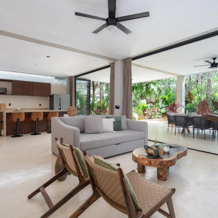 Limas - Two-Bedroom Apartment with Private Pool - 40