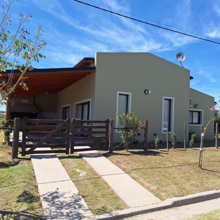 Quinta El Oasis ORO VERDE - Three-Bedroom Vacation Home - 2