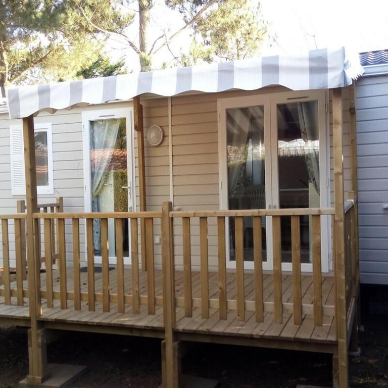 Camping Le Bois Soleil - Mobil home 3 pièces 4 personnes + TV MAE-4364 - Mobile Home - 41