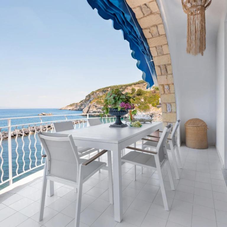 AMORE RENTALS - Villa del Sole - Villa - 7