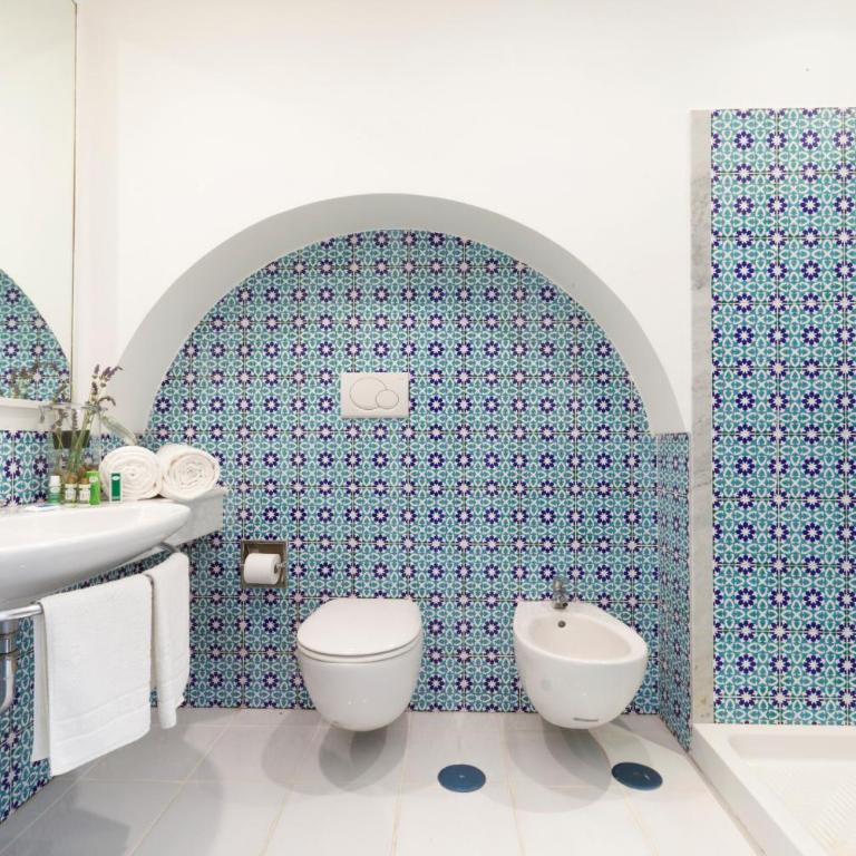 AMORE RENTALS - Villa del Sole - Villa - 32